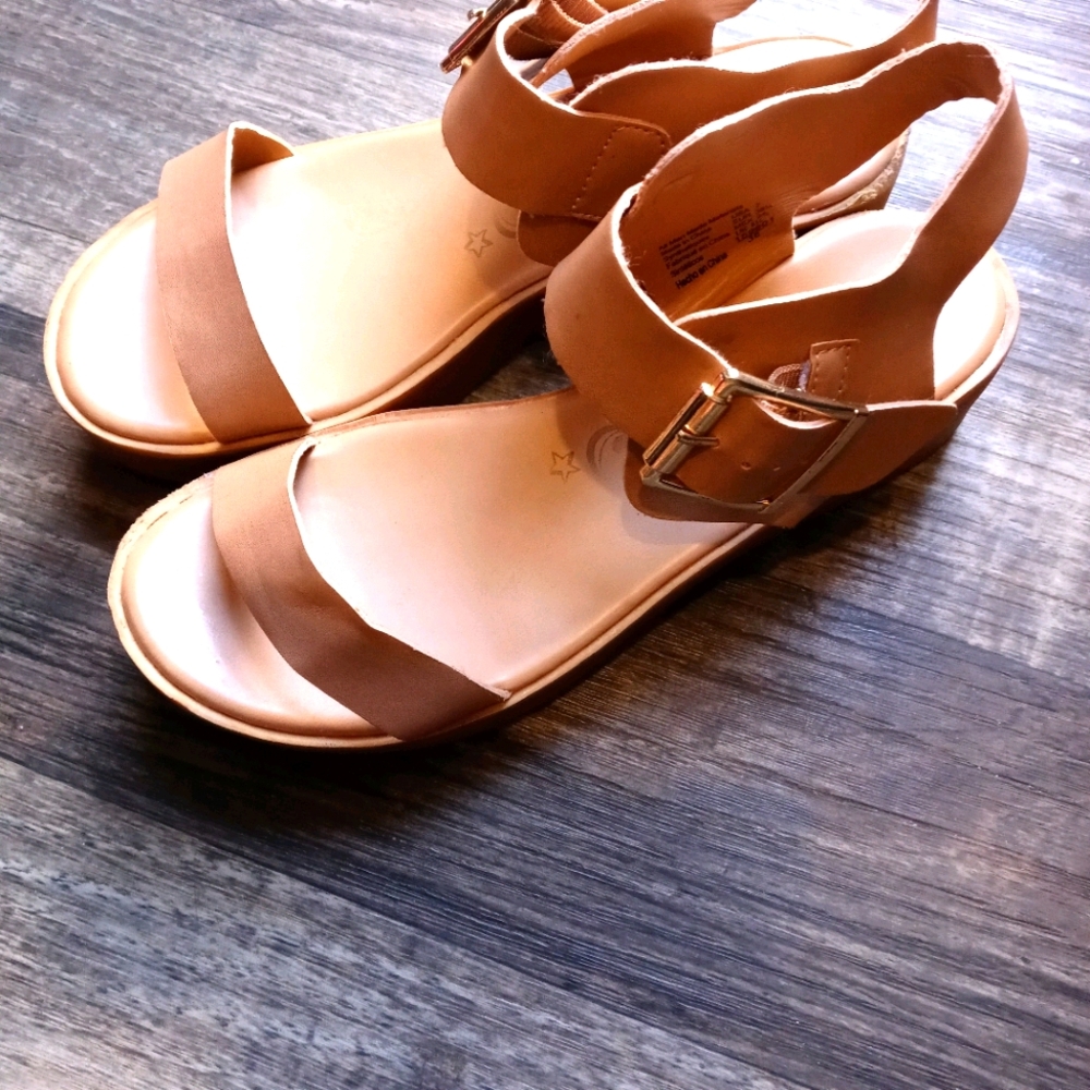 Sandals - Picture 3 of 5